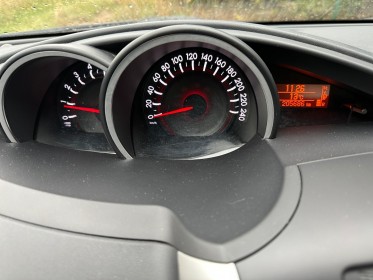 Toyota verso lca 112 d-4d 7pl skyview garantie 12 mois occasion simplicicar amiens  simplicicar simplicibike france