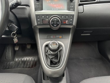 Toyota verso lca 112 d-4d 7pl skyview garantie 12 mois occasion simplicicar amiens  simplicicar simplicibike france