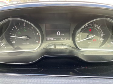 Peugeot 208 1.6 bluehdi 120ch ss bvm6 gt line - camera - faible km occasion simplicicar compiegne simplicicar simplicibike...