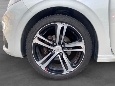 Peugeot 208 1.6 bluehdi 120ch ss bvm6 gt line - camera - faible km occasion simplicicar compiegne simplicicar simplicibike...