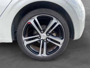 Peugeot 208 1.6 bluehdi 120ch ss bvm6 gt line - camera - faible km occasion simplicicar compiegne simplicicar simplicibike...