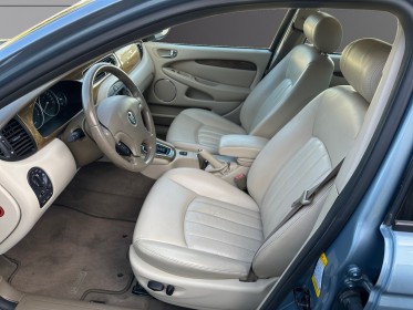 Jaguar x-type 2.0i v6 a occasion simplicicar amiens  simplicicar simplicibike france