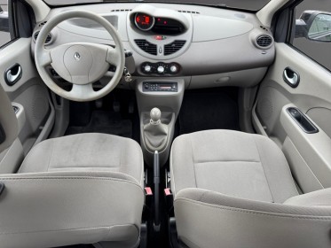 Renault twingo ii 1.2 lev 16v 75 eco2 nightday climatisation radio garantie 12 mois occasion barberey simplicicar...