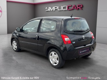 Renault twingo ii 1.2 lev 16v 75 eco2 nightday climatisation radio garantie 12 mois occasion barberey simplicicar...