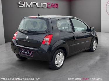 Renault twingo ii 1.2 lev 16v 75 eco2 nightday climatisation radio garantie 12 mois occasion barberey simplicicar...
