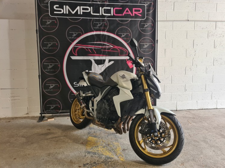 Honda cb 1000 r - 2013 - 29300 km - garantie 1 an occasion parc motos beauvais simplicicar simplicibike france Honda cb 1000 r - 2013 - 29300 km - garantie 1 an occasion parc motos beauvais simplicicar simplicibike france