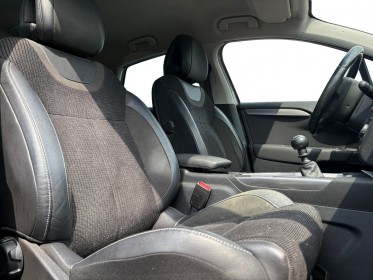 Citroen c4 shine 130 ch bvm6 / distribution neuve occasion simplicicar orgeval  simplicicar simplicibike france