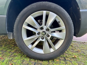 Skoda karoq 1.6 tdi 116 ch dsg7 ambition occasion simplicicar vaucresson simplicicar simplicibike france