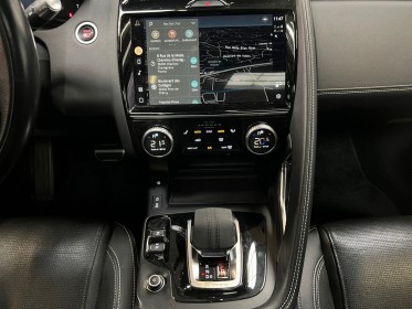 Jaguar e-pace 2.0 p200 ch flexfuel mhev awd bva r-dynamic se - garantie 12 mois occasion simplicicar lyon ouest simplicicar...