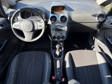 Opel corsa 1.4 - 100 ch twinport color edition - garantie 12 mois occasion simplicicar brest simplicicar simplicibike france