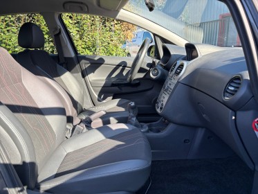 Opel corsa 1.4 - 100 ch twinport color edition - garantie 12 mois occasion simplicicar brest simplicicar simplicibike france