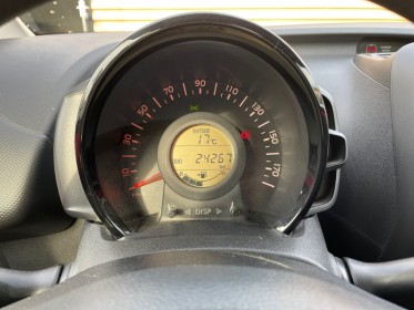 Toyota aygo 1.0 vvt-i x-red - carbone - faible km - moteur à chaîne occasion simplicicar compiegne simplicicar simplicibike...