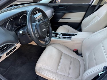 Jaguar xe 2.0 d 180 ch prestige awd bv a8 caméra radar de recule occasion simplicicar marignane  simplicicar simplicibike...