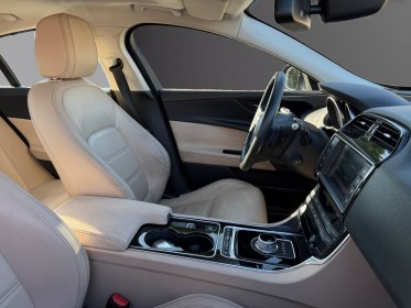 Jaguar xe 2.0 d 180 ch prestige awd bv a8 caméra radar de recule occasion simplicicar marignane  simplicicar simplicibike...