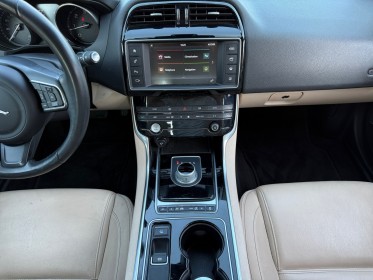Jaguar xe 2.0 d 180 ch prestige awd bv a8 caméra radar de recule occasion simplicicar marignane  simplicicar simplicibike...