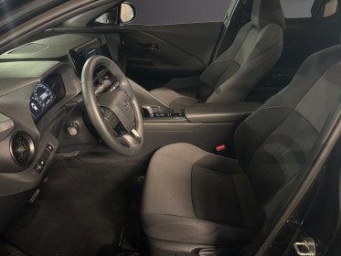 Toyota c-hr hybride my23 2.0l design garantie toyota occasion montpellier (34) simplicicar simplicibike france