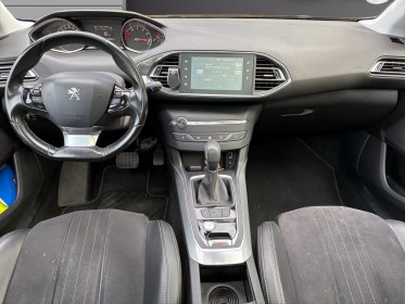 Peugeot 308 1.2 130ch ss eat6 féline camera de recul / toit panoramique occasion simplicicar orgeval  simplicicar...