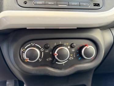 Renault twingo iii 1.0 70 intens - régulateur - radars ar - clim - garantie 12 mois occasion simplicicar nimes - rb auto...