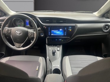 Toyota auris touring sports rc18 hybride 136h dynamique  entretien toyota garantie 12 mois occasion simplicicar le raincy...