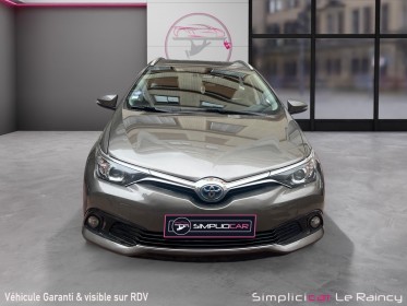 Toyota auris touring sports rc18 hybride 136h dynamique  entretien toyota garantie 12 mois occasion simplicicar le raincy...