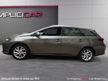 Toyota auris touring sports rc18 hybride 136h dynamique  entretien toyota garantie 12 mois occasion simplicicar le raincy...