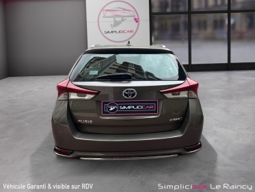 Toyota auris touring sports rc18 hybride 136h dynamique  entretien toyota garantie 12 mois occasion simplicicar le raincy...