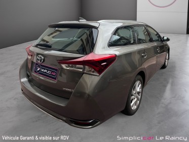 Toyota auris touring sports rc18 hybride 136h dynamique  entretien toyota garantie 12 mois occasion simplicicar le raincy...