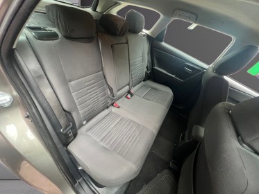 Toyota auris touring sports rc18 hybride 136h dynamique  entretien toyota garantie 12 mois occasion simplicicar le raincy...