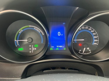 Toyota auris touring sports rc18 hybride 136h dynamique  entretien toyota garantie 12 mois occasion simplicicar le raincy...