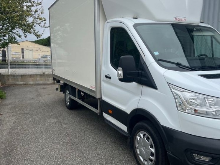 Ford transit chassis cabine t350 l4 2.0 170 trend business caisse grand volume 20m3 avec hayon tva récupérable garantie... Ford transit chassis cabine t350 l4 2.0 170 trend business caisse grand volume 20m3 avec hayon tva récupérable garantie...