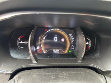 Renault megane iv berline business blue dci 115 business intens/ regulateur de vitesse / entretient renault occasion paris...