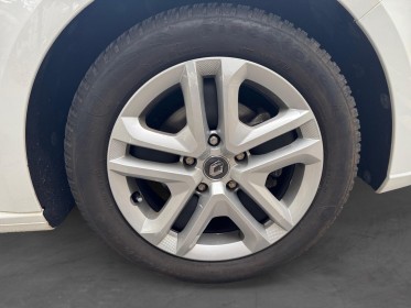 Renault megane iv berline business blue dci 115 business intens/ regulateur de vitesse / entretient renault occasion paris...