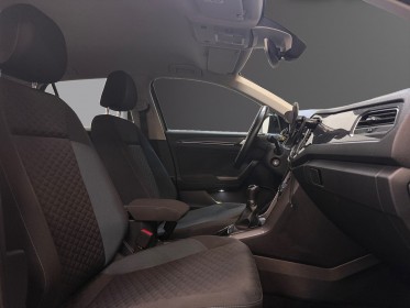 Volkswagen t-roc 1.0 tsi 115 start/stop bvm6 iq.drive - garantie 12 mois occasion simplicicar lyon ouest simplicicar...
