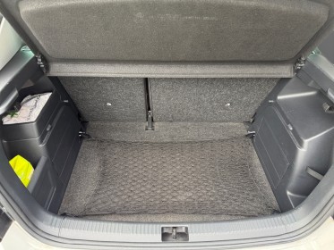 Skoda fabia 1.0 tsi 95 ch drive 125 ans apple carplay camera de recul 4 pneu neuf garantie 12 mois occasion simplicicar...