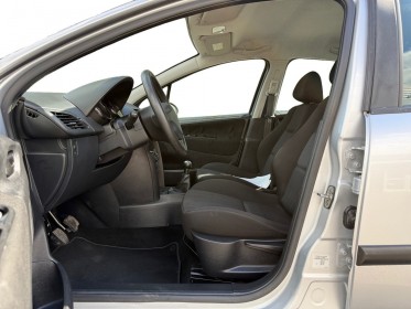 Peugeot 207 1.4e 75ch urban occasion simplicicar st-maximin simplicicar simplicibike france