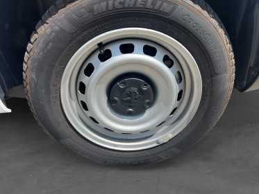 Peugeot partner fourgon bluehdi 100 ss bvm6 m 650 kg occasion avignon (84) simplicicar simplicibike france