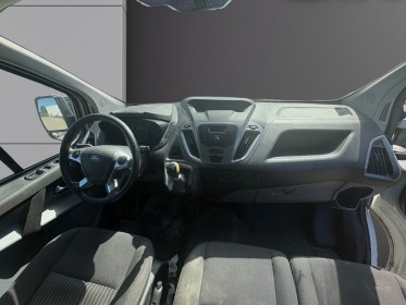 Ford transit custom cabine approfondie 290 l1h1 2.0 tdci 130 ambiente occasion avignon (84) simplicicar simplicibike france
