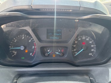 Ford transit custom cabine approfondie 290 l1h1 2.0 tdci 130 ambiente occasion avignon (84) simplicicar simplicibike france