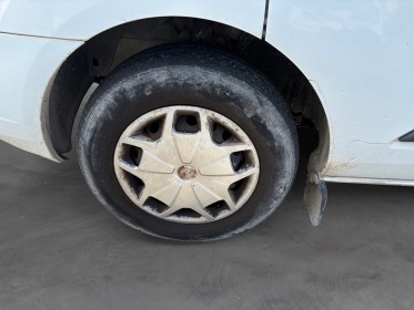 Ford transit custom cabine approfondie 290 l1h1 2.0 tdci 130 ambiente occasion avignon (84) simplicicar simplicibike france