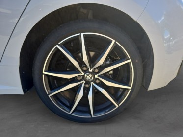 Toyota corolla hybride nouvelle 1.8l 140ch gr sport suivit toyota occasion avignon (84) simplicicar simplicibike france