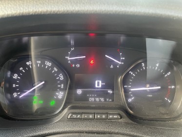 Opel vivaro fourgon l1 2.0 hdi - carplay - radar av/ar - régulateur - clim - garantie occasion simplicicar salon de provence...
