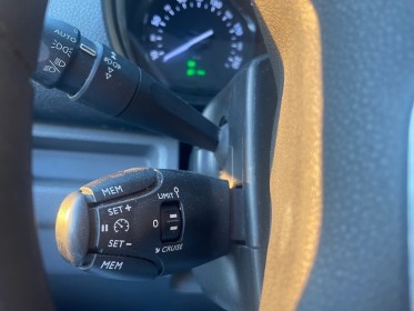 Opel vivaro fourgon l1 2.0 hdi - carplay - radar av/ar - régulateur - clim - garantie occasion simplicicar salon de provence...