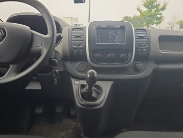 Renault trafic fourgon gn l1h1 1200 kg 1.6 l dci 115 ch confort attelage 12 mois occasion simplicicar vichy simplicicar...