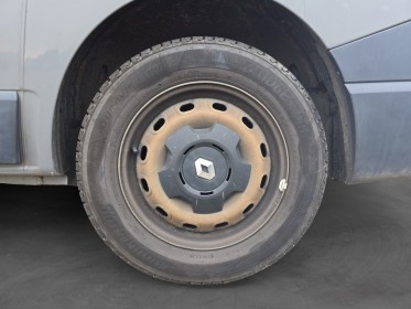 Renault trafic fourgon gn l1h1 1200 kg 1.6 l dci 115 ch confort attelage 12 mois occasion simplicicar vichy simplicicar...
