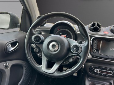 Smart fortwo coupe 90 ch  brabus style blanc nacre occasion  simplicicar nice - pfvauto simplicicar simplicibike france