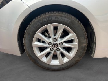 Toyota corolla touring sports hybride my22 122h dynamic garantie constructeur 2029 occasion simplicicar le raincy simplicicar...