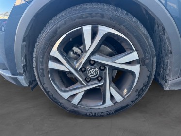 Toyota c-hr hybride my22 1.8l edition premiere main origine france entretien complet occasion simplicicar la ciotat...