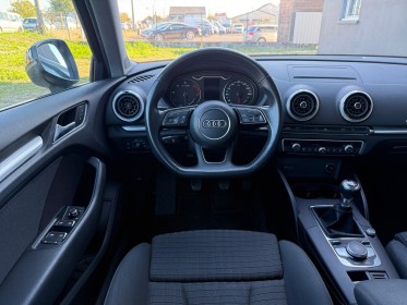 Audi a3 sportback tdi 116 sport carplay audi drive select garantie 12 mois occasion simplicicar poitiers simplicicar...