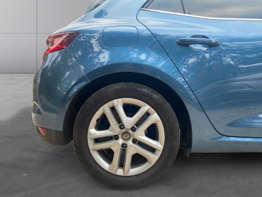Renault megane iv berline blue dci 115ch edc intens/ carplay occasion simplicicar orgeval  simplicicar simplicibike france