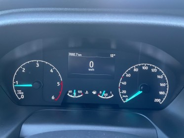 Ford transit custom fourgon 290 l1h1 2.0 170 sport - 7500km - attelage - sièges chauffants - caméra - carplay occasion...